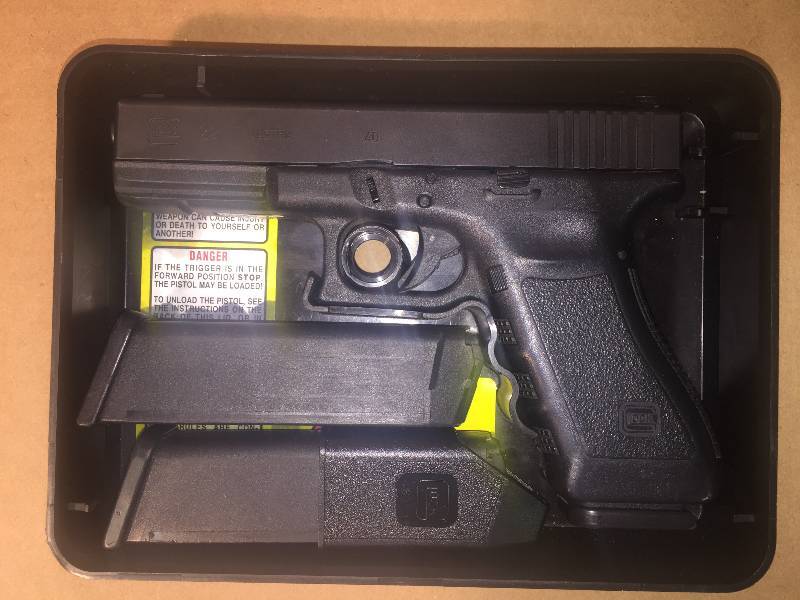 Glock 22 Semi-auto .40 Cal Pistol