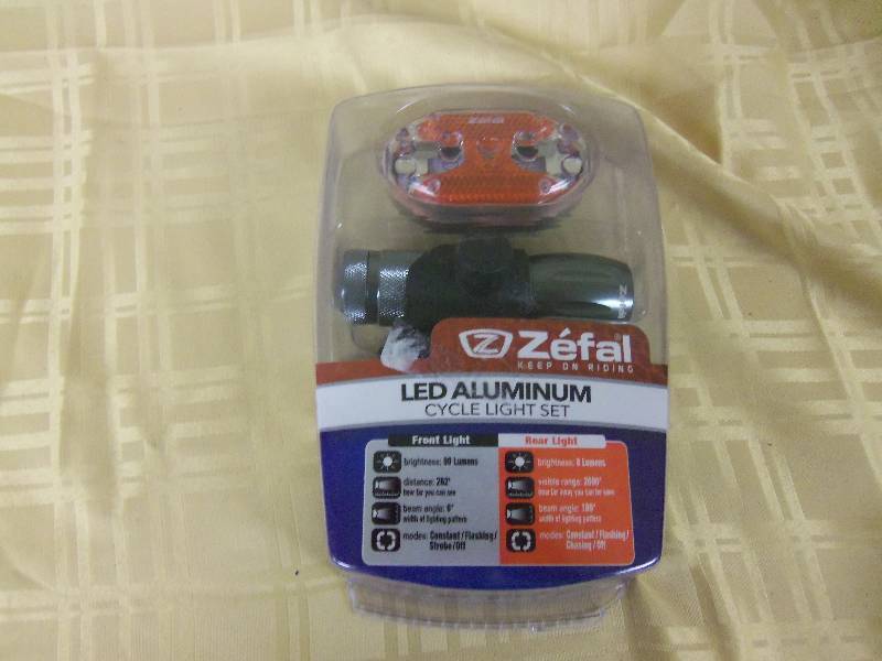 lot 23 image: Bicycle Light Set