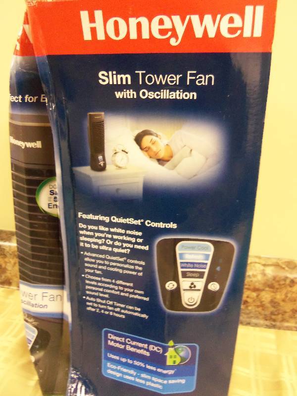 lot 81 image: Honeywell Quiet Set Personal Table Fan