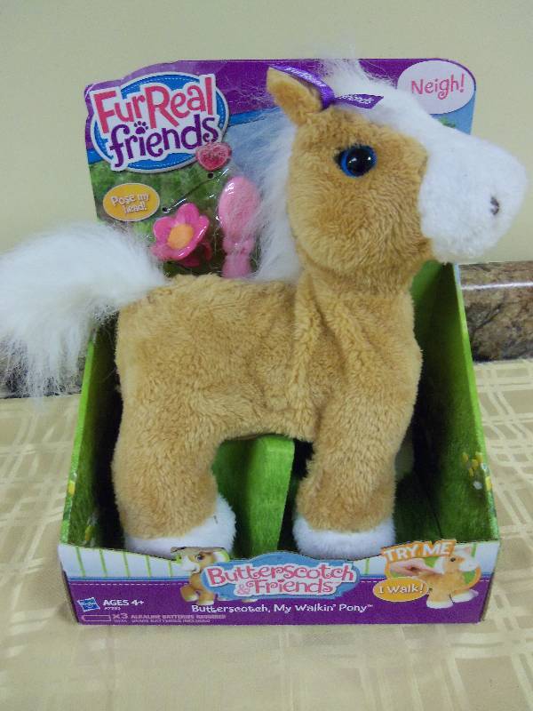 lot 26 image: FurReal Friends Butterscotch