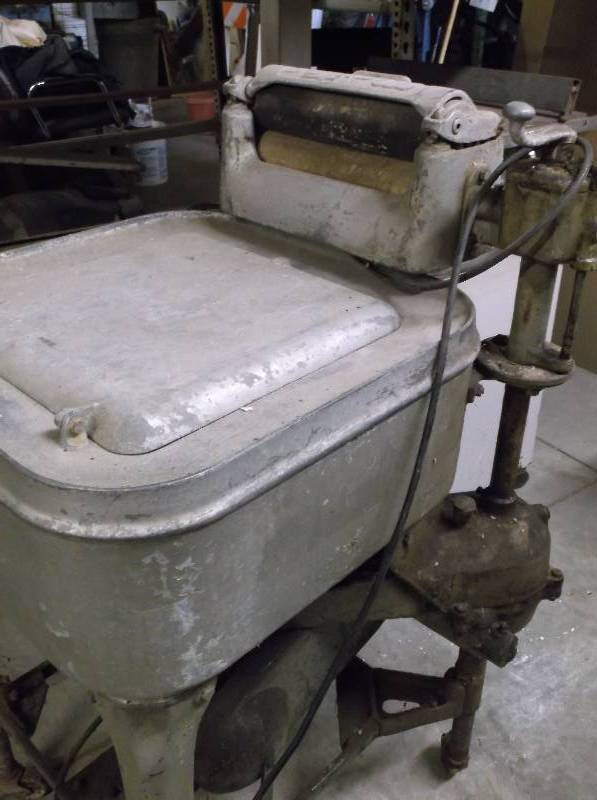 Electric Wringer Washer