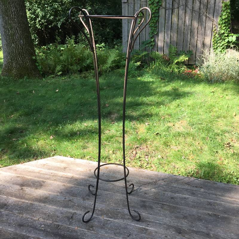 Super Tall Black Iron Decorative Flower Garden Large Pot Plant and Gazing Ball Stand