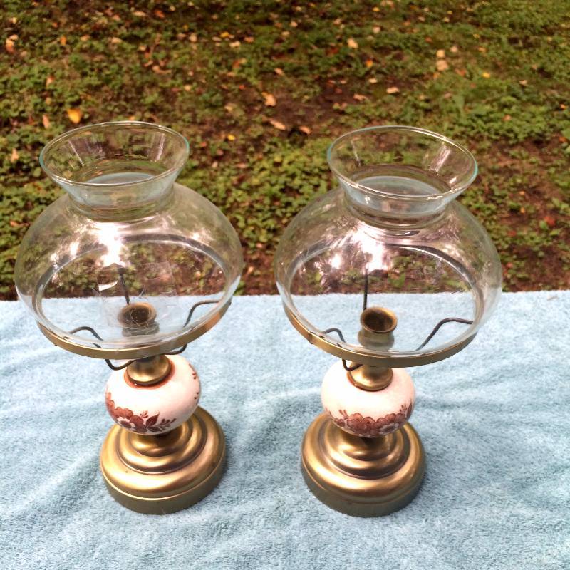 VINTAGE PAIR CANDLE HOLDERS BRASS AND PORCELAIN WITH FLOWER DESIGN HURRICANE LAMPS
