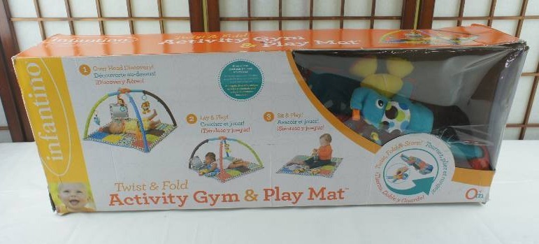 lot 11 image: Infantino Twist and Fold Activity Gym