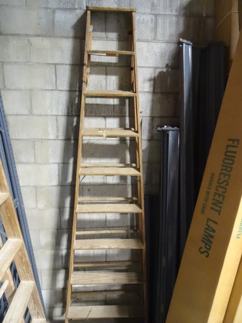 Step Ladder