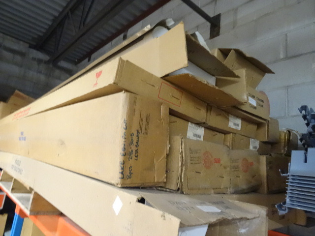Fluorescent Light Fixtures