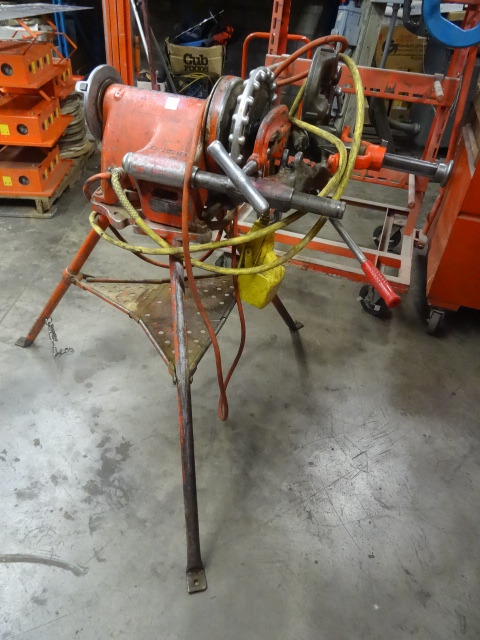Pipe Threader