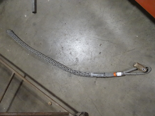 Wire Pulling Finger