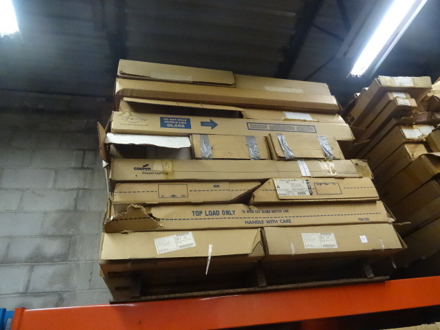 Fluorescent Light Fixtures