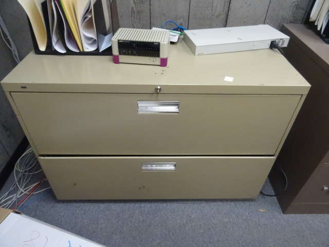 Lateral File