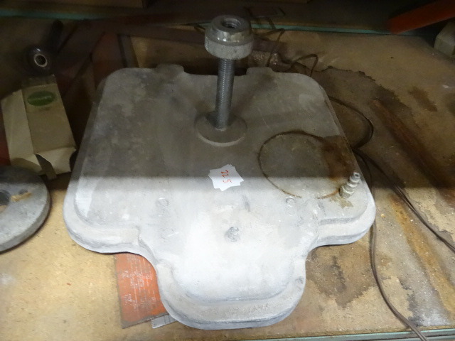 Vacuum Base
