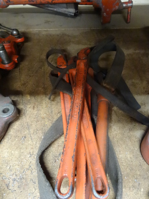 Pipe Strap Wrenches