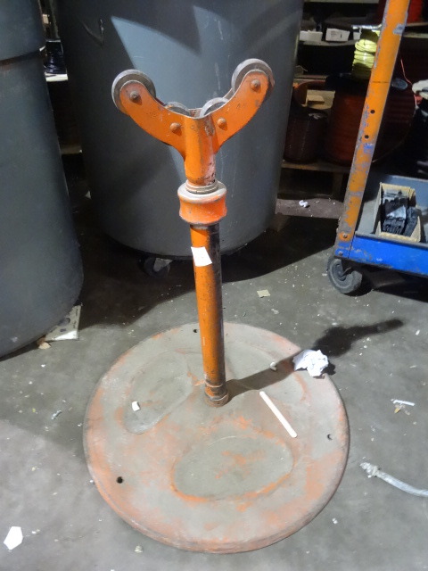Roller Stand