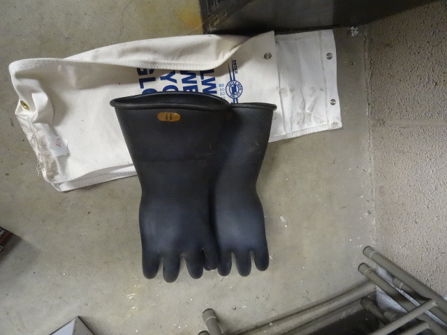 Rubber Safety Gloves