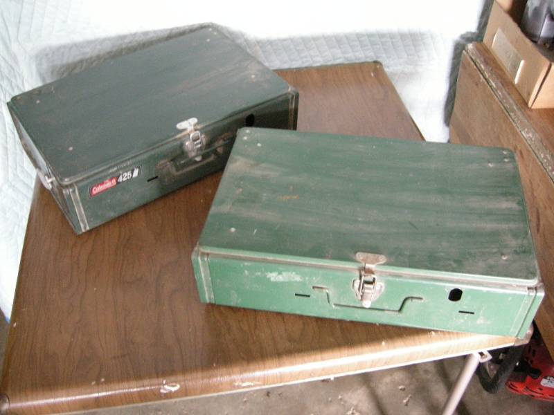 2 Coleman camp stoves