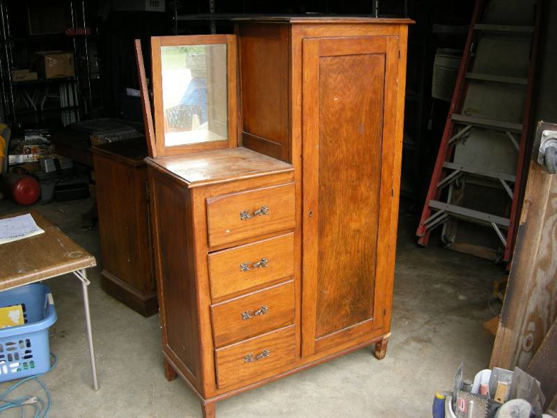 Antique Gentlemans Closet