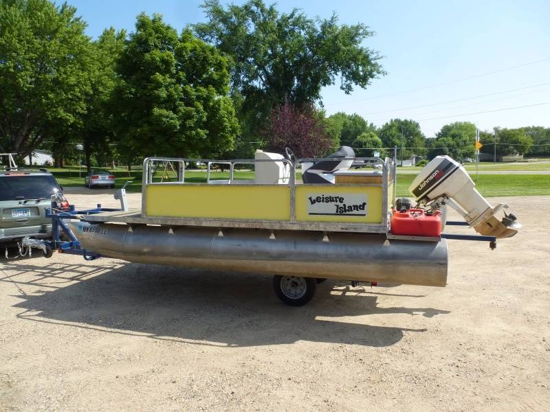 1980 Leisure IS Pontoon