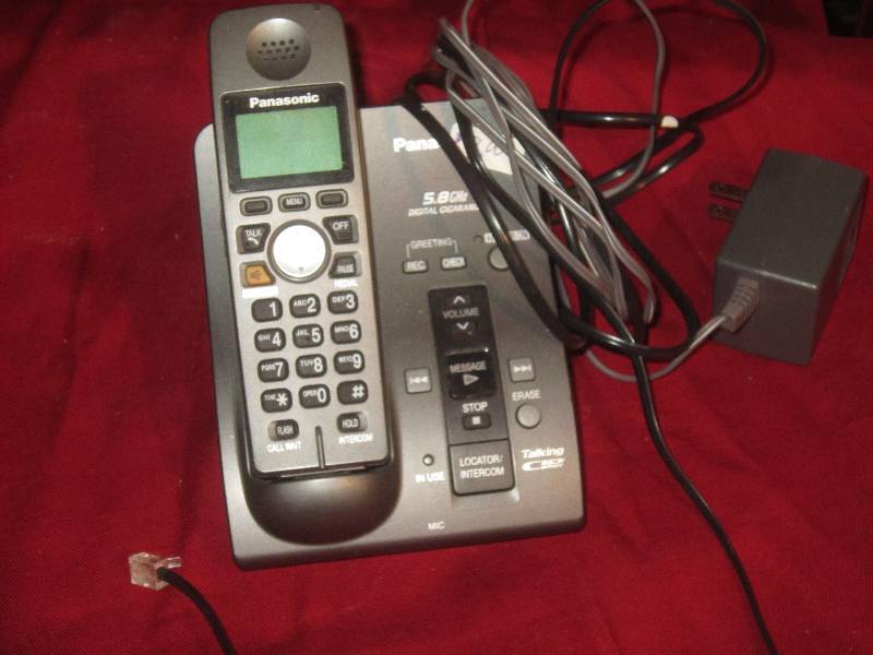 lot 276 image: Phone with Charger