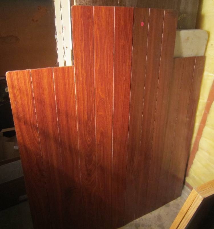 lot 310 image: Wood Panel Desk Foldable Office Desk Chair Mat