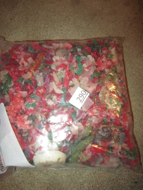 lot 290 image: Bag of Candle Wax