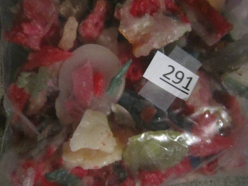 lot 291 image: Bag of Candle Wax