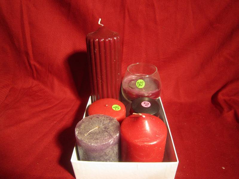 lot 325 image: Box Lot of 6 Items - Candles