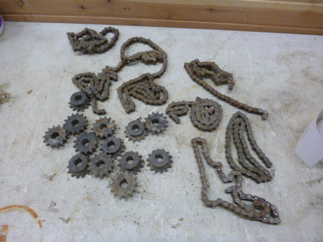 lot 20 image: Miscellaneous Chains and Sprockets