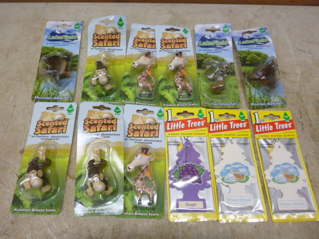 lot 26 image: 12 Miscellaneous Auto Air Fresheners