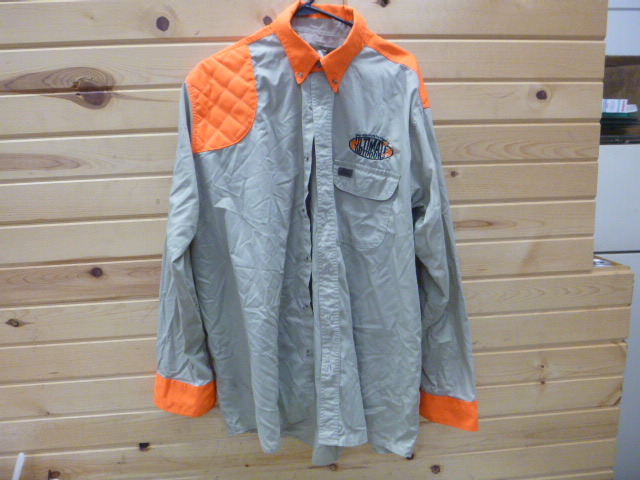 lot 30 image: Whitewater Outdoors Hunting Shirt