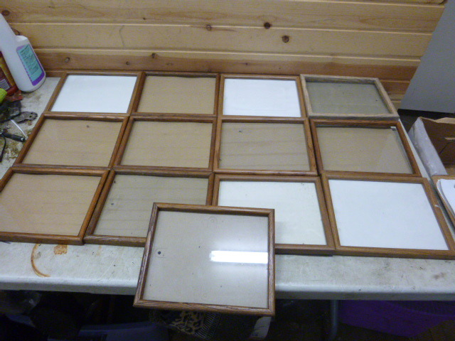 lot 70 image: 13 Wood Picture Frames