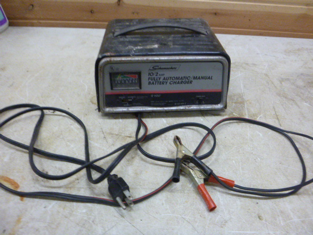 lot 72 image: Schumacher Battery Charger