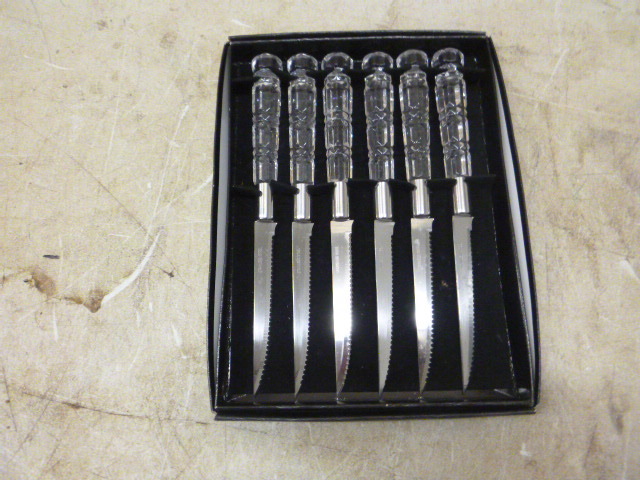 lot 79 image: Set of Illusion Steak Knives