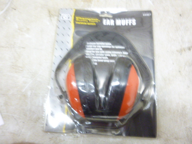 lot 103 image: Champion Quality Tools Ear Muffs