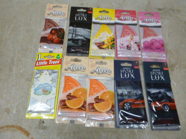 lot 112 image: 10 Assorted Air Fresheners