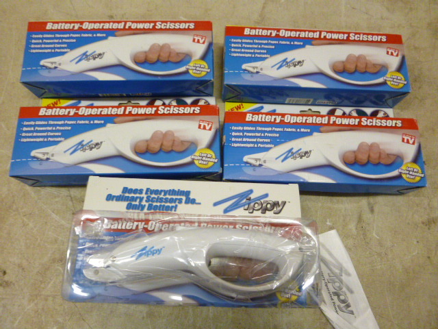 lot 116 image: 5 Zippy Battery Operated Power Scissors