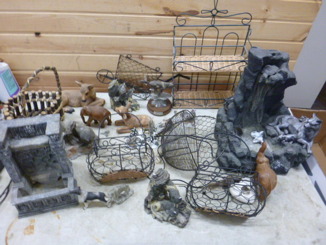 lot 122 image: Miscellaneous Dcor