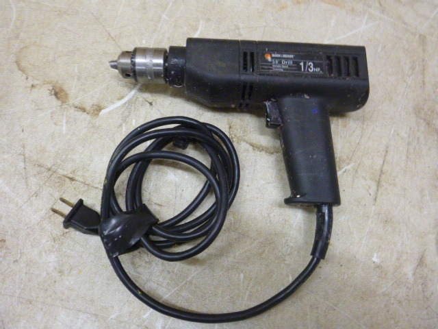 lot 126 image: Black & Decker Variable Speed Drill