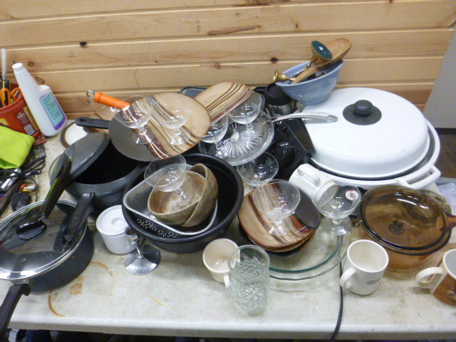 lot 160 image: Miscellaneous Kitchen Items