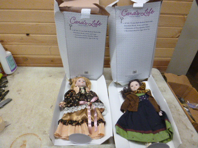 lot 178 image: 2 Caras Loft Dolls