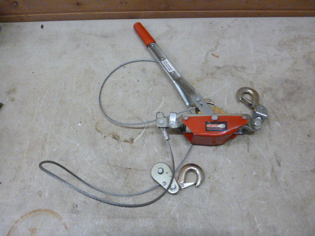 lot 194 image: Grip Come-Along