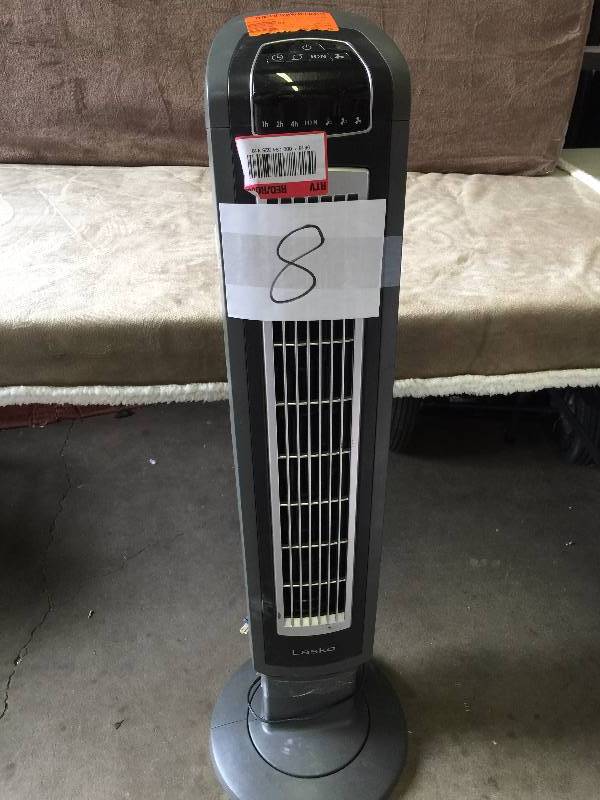 lot 8 image: Lasko Fan