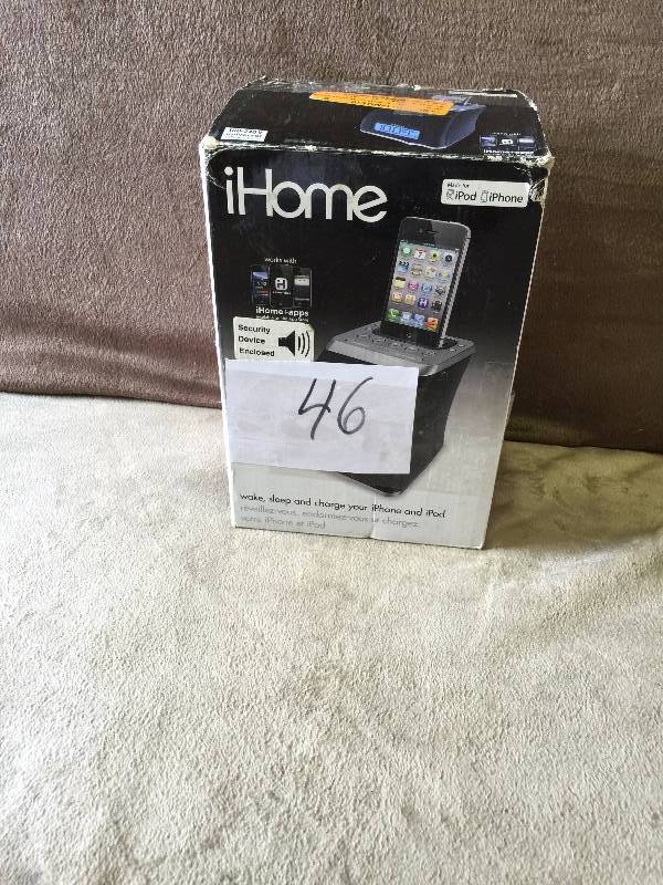 lot 46 image: iHome Dock nd Clock station