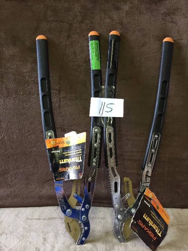 lot 115 image: Lot of Fiskars Trimmers