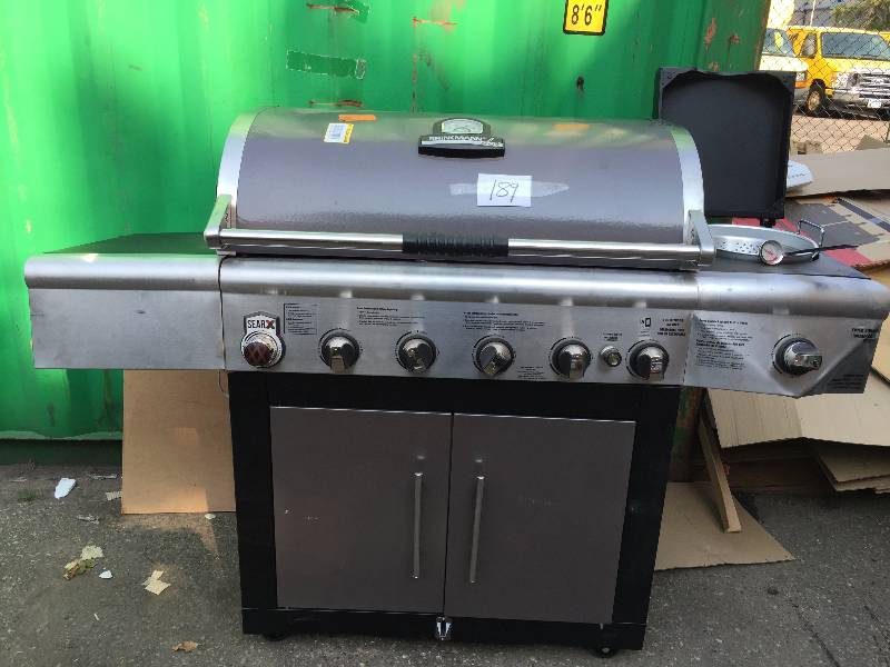 lot 189 image: Brinkmann Grill with Fryer - Scratched and dents