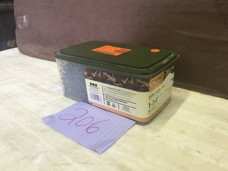 lot 206 image: Camo Deck Screws 1-78