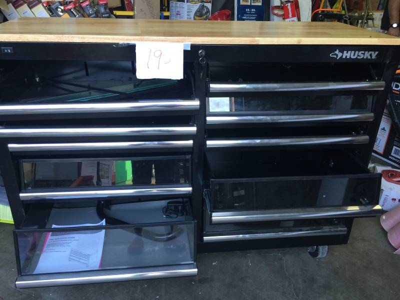 lot 195 image: Husky Tool Box - Damaged