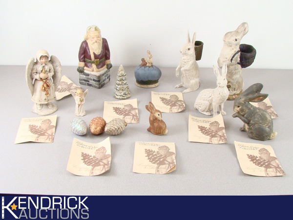 lot 2 image: 13 Walnut Ridge Collectibles Figurines