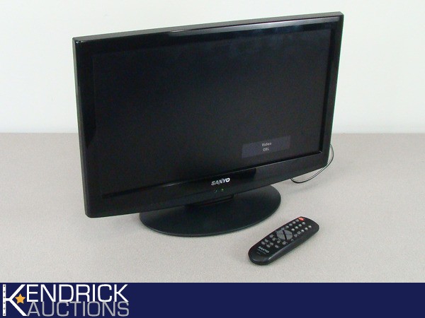 lot 12 image: 19 Sanyo LCD TV with Remote