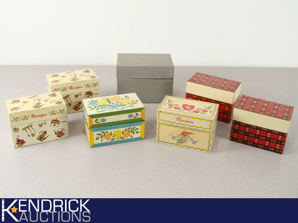 lot 28 image: 7 Vintage Tin Recipe Boxes