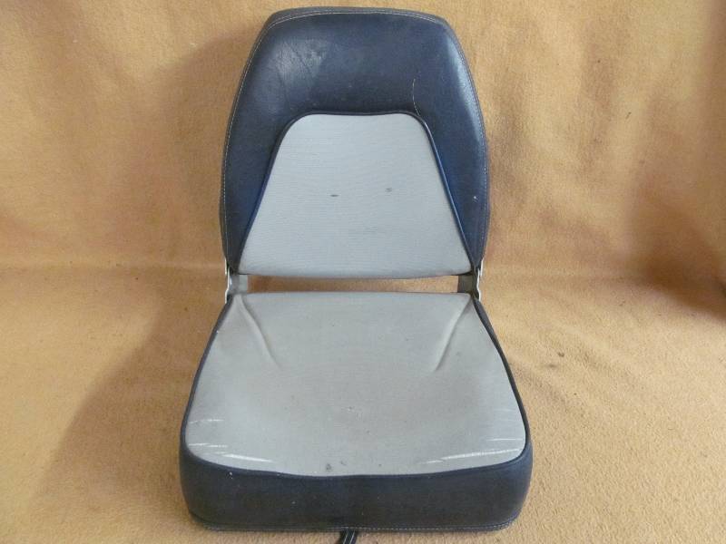Boat seat